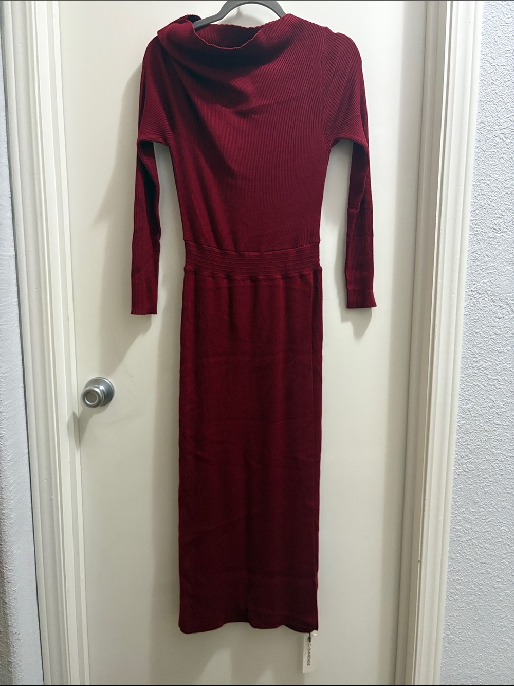 Commense Burgundy Long-Sleeve Ribbed Maxi Dress